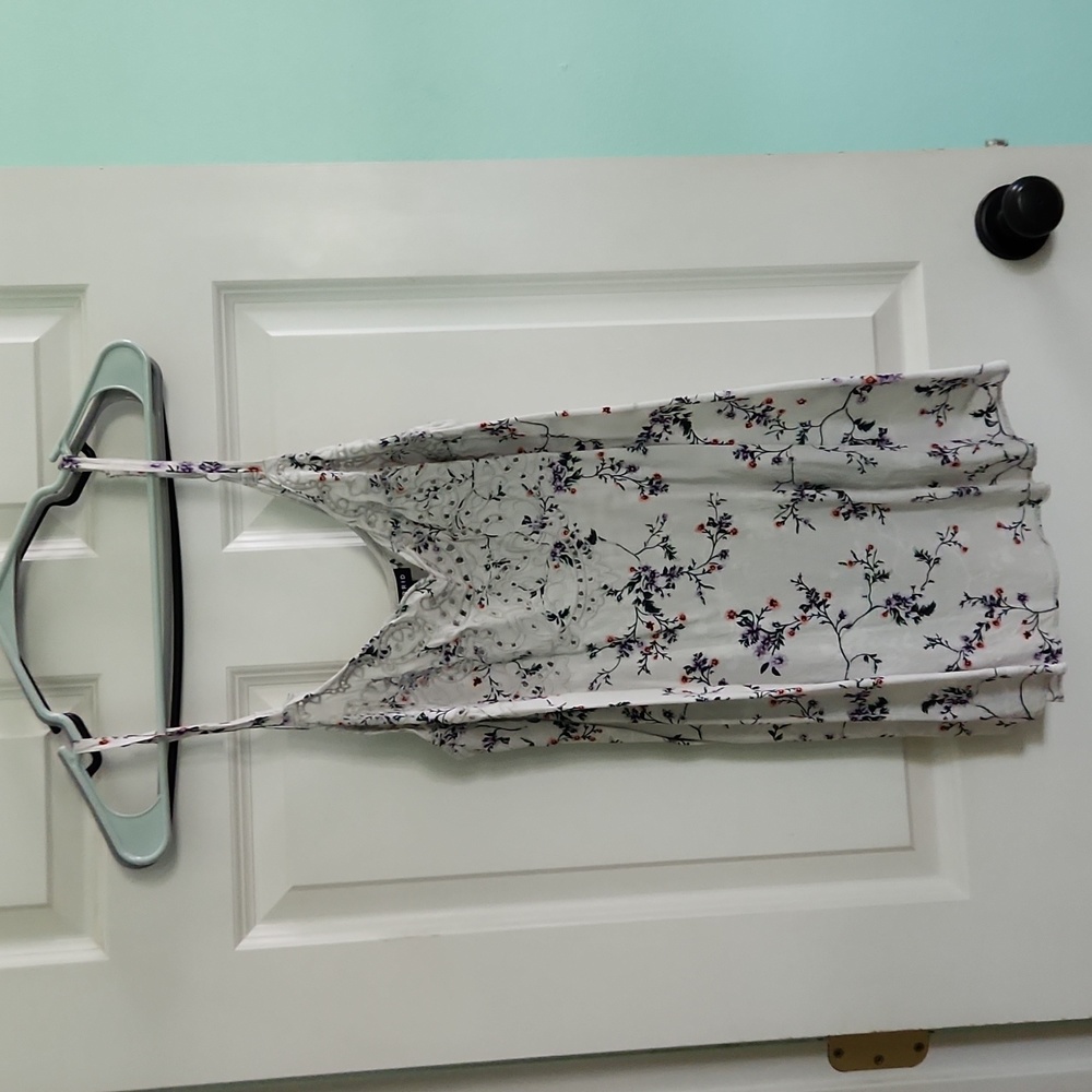 Torrid size 1 tank with adjustable straps